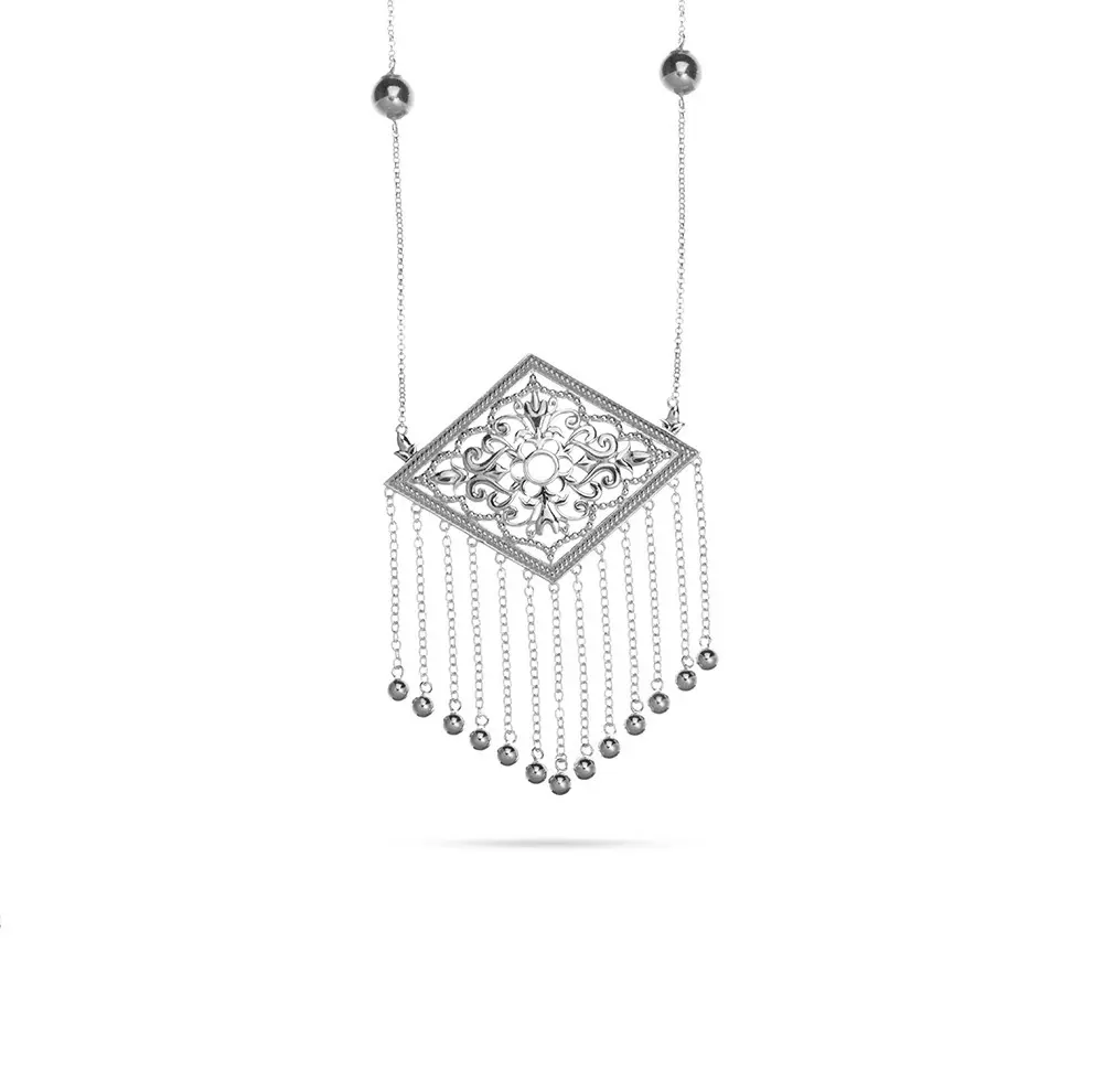 Necklese.webp