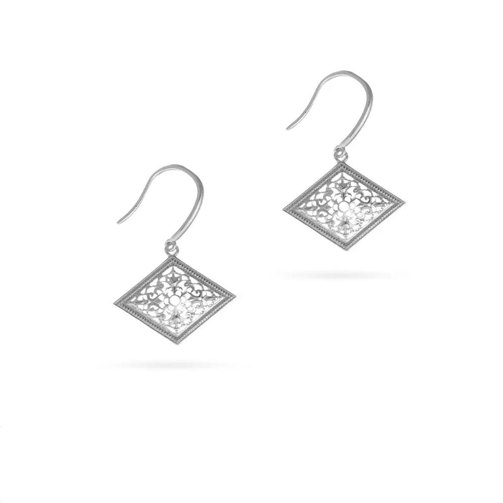 Earring.webp