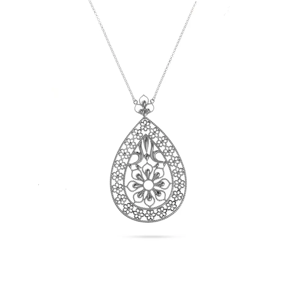 necklese.webp